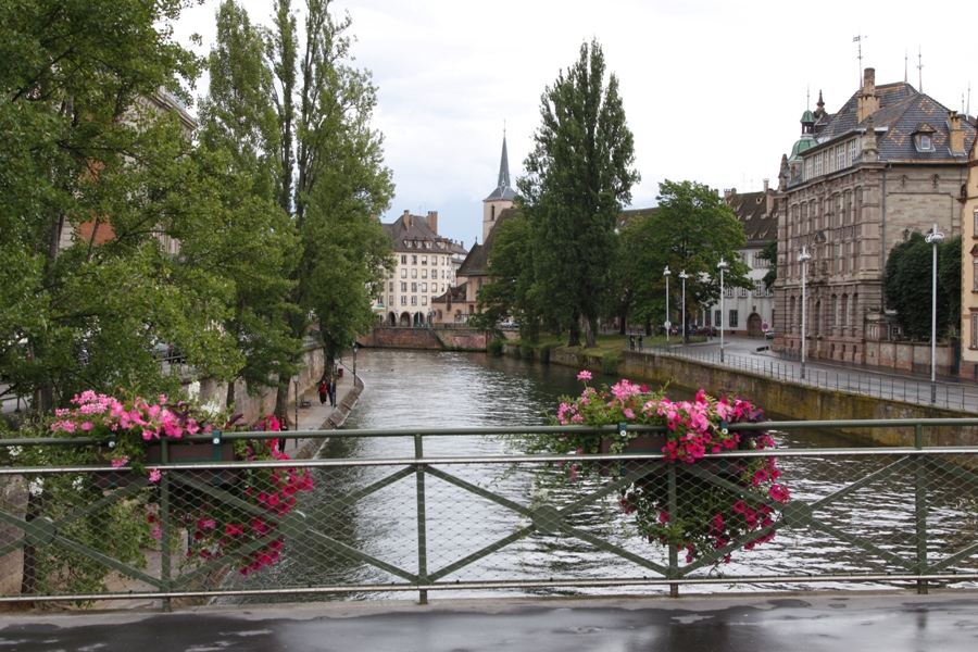Palazzi in riva al fiume - Palaces on the waterfront